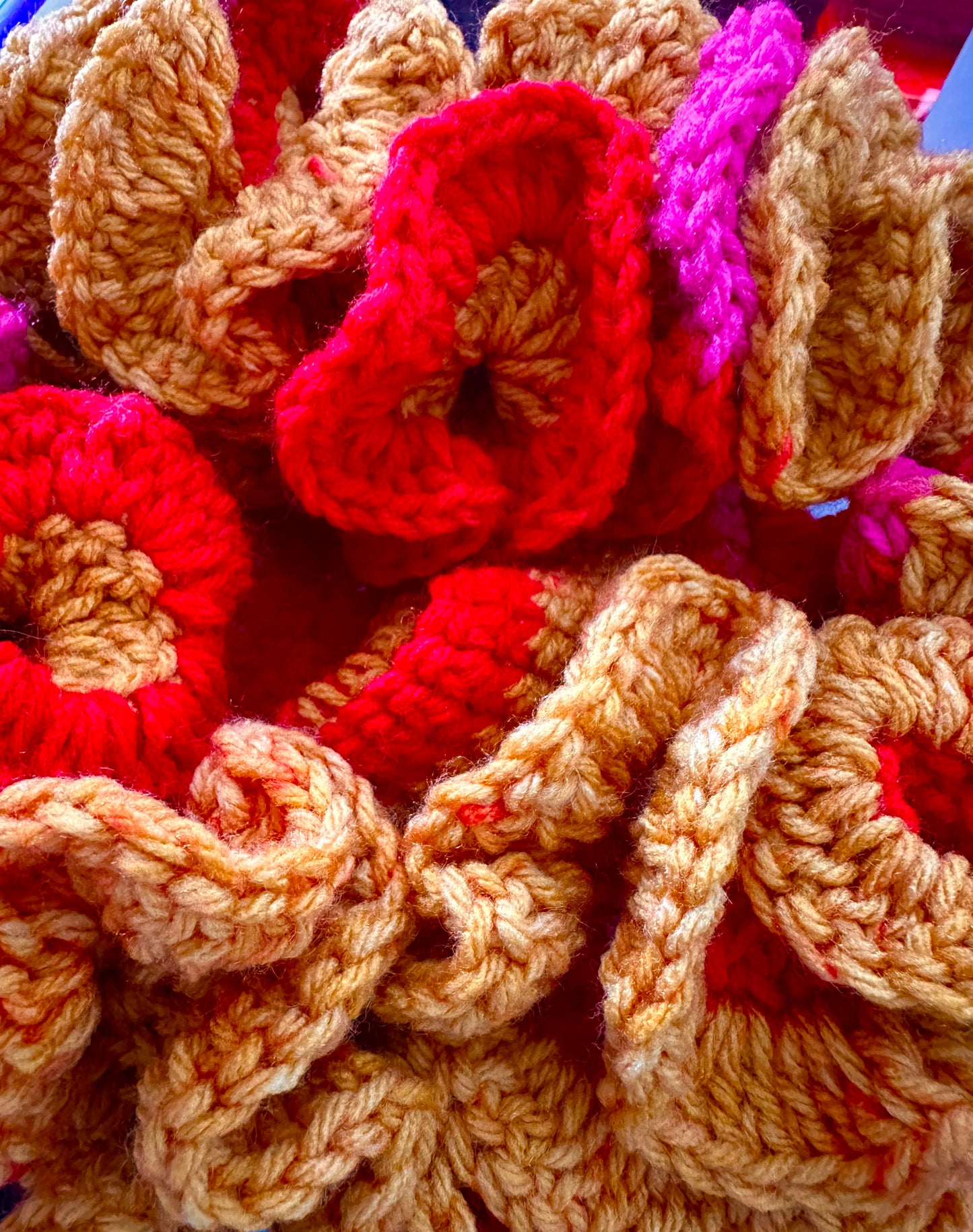 Ruffle Beanie (Multicolor)