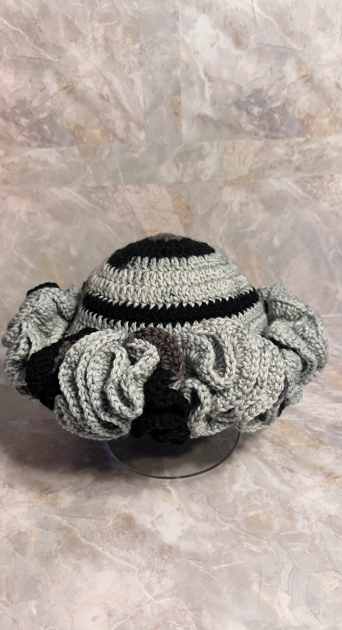 Ruffle Beanie (Solid Colors)